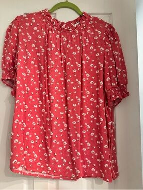 Amazon Essentials Coral Red Floral Ruffled Neck Short Sleeve Blouse